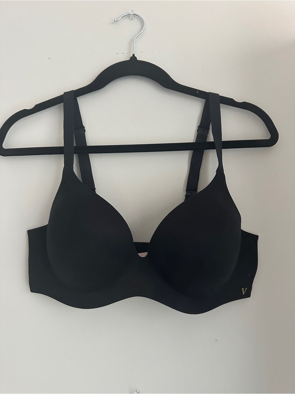 Victoria's Secret Black Seamless T-Shirt Bra